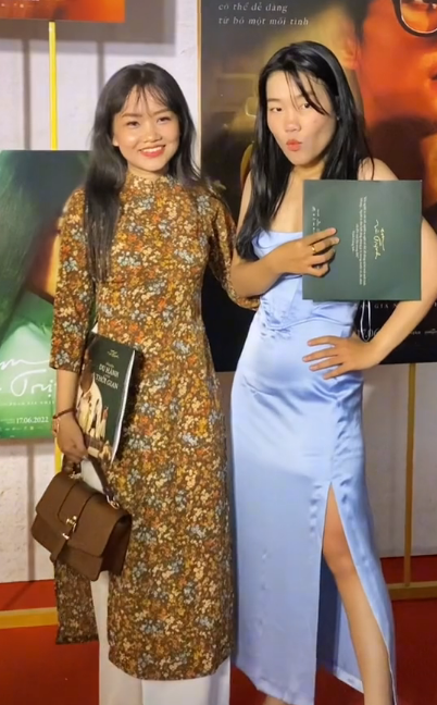 Đặc biệt, Lê Thụy còn gây sốt với khả năng bắn tiếng Anh cực đỉnh và tự tin như người bản địa.