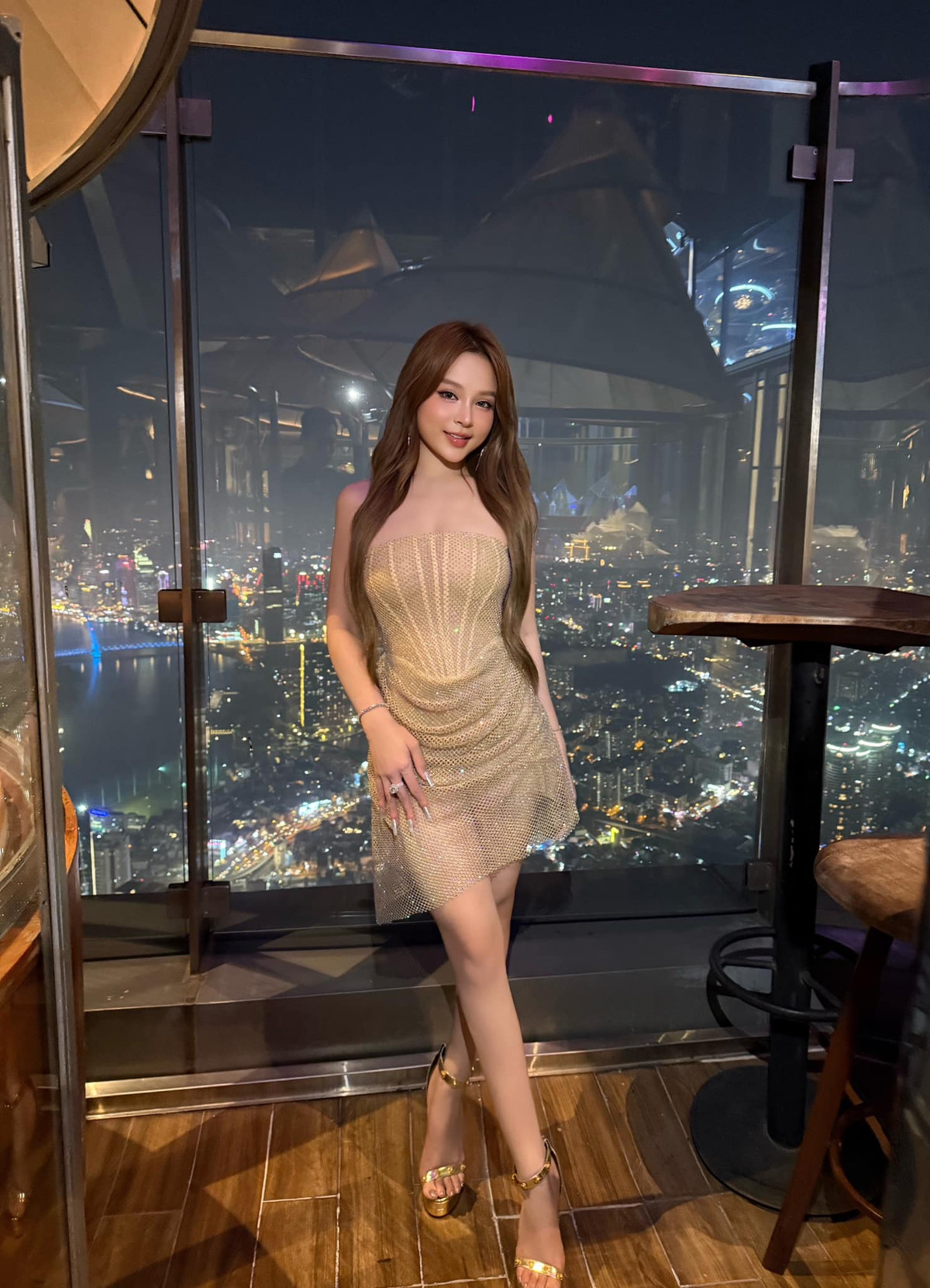 Năm 2024, Huyền Baby tái xuất showbiz bằng việc tham gia chương trình Chị đẹp đạp gió rẽ sóng.