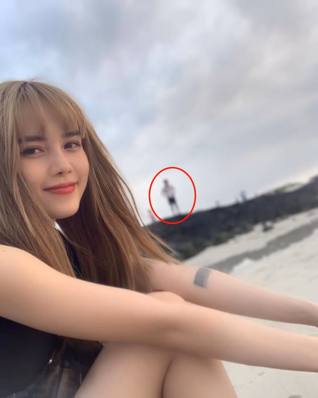 Nhưng mới đây, chính Sơn Tùng M-TP bị dân tình soi ra đã bỏ follow Thiều Bảo Trâm trên Instagram.