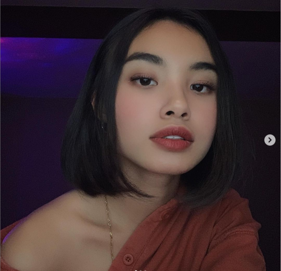 Bên cạnh những khoảnh khắc xinh đẹp xuất sắc của Phương Uyên, nhiều người vẫn đăng lại những bức ảnh của cô nàng với bạn trai cũ và bày tỏ sự tiếc nuối cho chuyện tình cảm của cả hai.