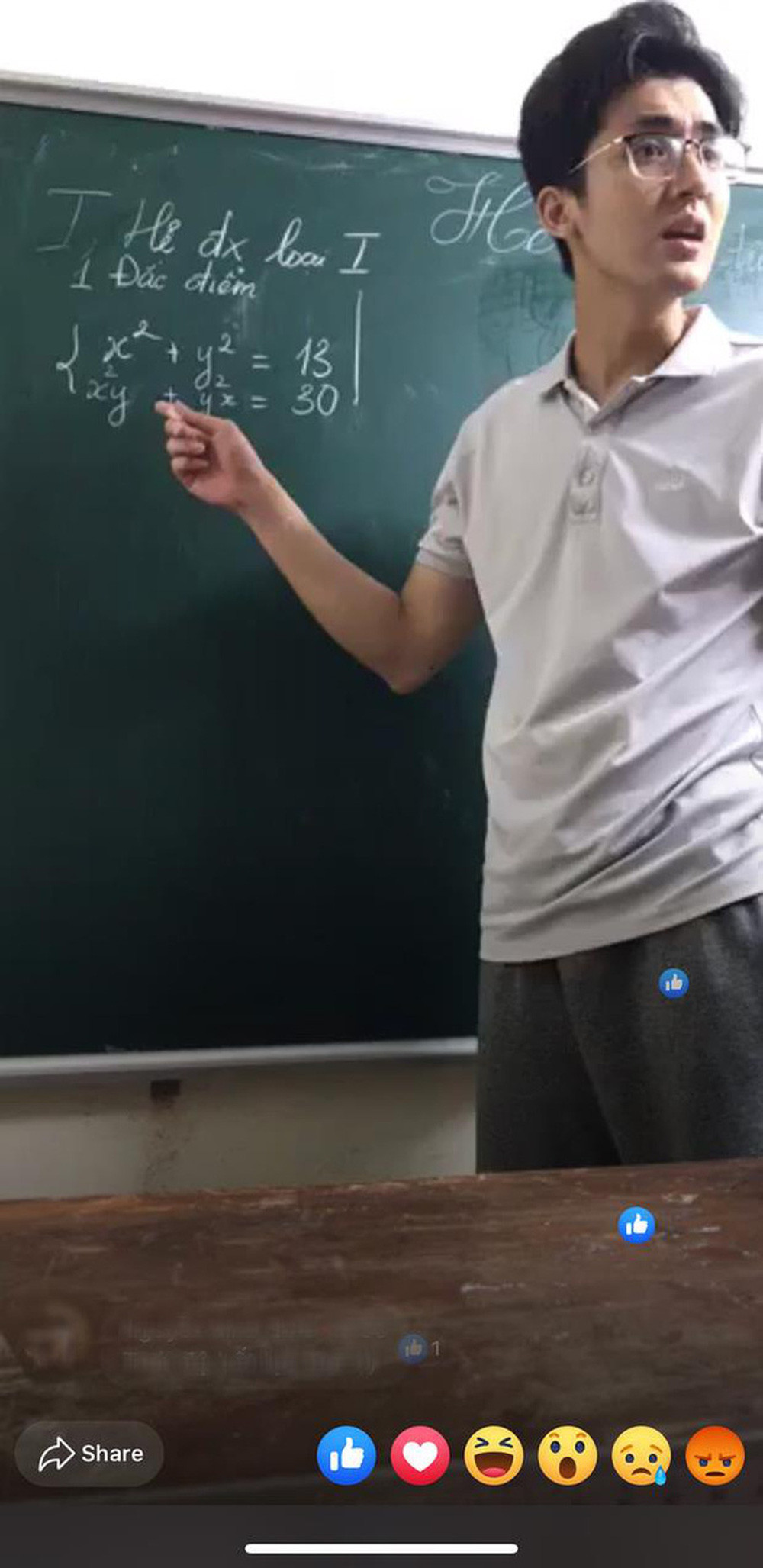 Được biết, thầy giáo dạy toán này có một cái tên khá đặc biệt là Nhữ Ngọc Nguyên Trực (26 tuổi).