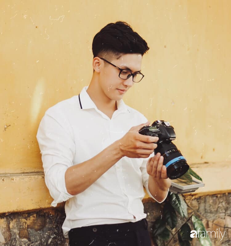 Được biết, ngay sau khi được biết đến từ lớp học livestream của mình, Nguyên Trực đã tham gia vào game show Quý Ông Đại Chiến. Sự xuất hiện của anh thầy điển trai khiến Lan Ngọc, Lâm Vỹ Dạ,... đứng ngồi không yên.