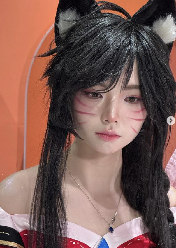 Với fan của streamer Remind, một hình ảnh quá chỉnh chu, hoàn hảo không được ưu ái trong mắt người hâm mộ bằng những meme phản ánh đúng thực tế.