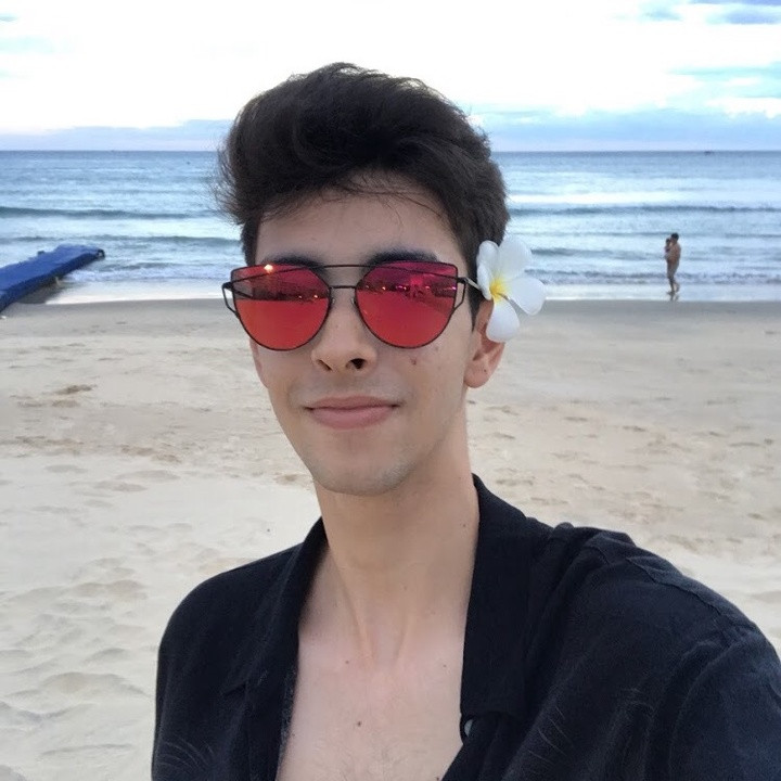 Rufino lập một trang tiktok, chia sẻ những nội dung xoay quanh những tình huống trong cuộc sống hàng ngày thu hút hơn nửa triệu lượt theo dõi.