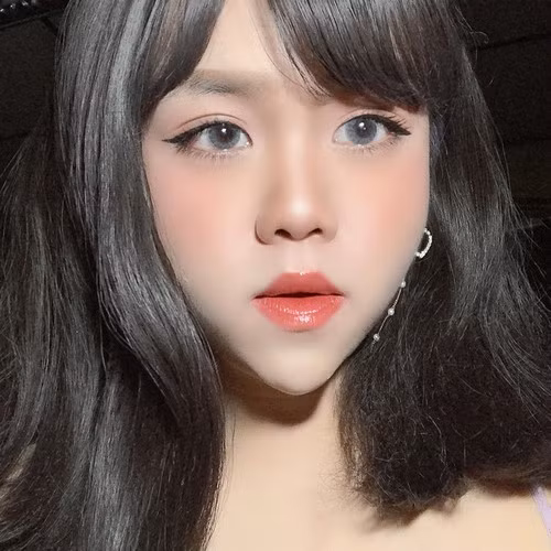 Hiện tại, Đức Anh đã có thể kiếm thêm thu nhập từ MXH Tik Tok dù mới chỉ 19 tuổi.