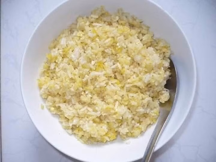 Cơm rang không hành.