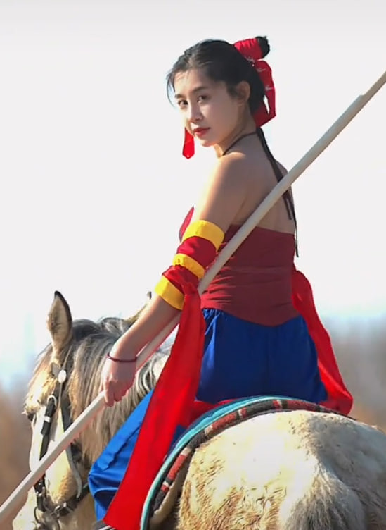 Ngay khi đoạn video cosplay Natra được đăng tải trên mạng xã hội đã nhanh chóng thu hút sự chú ý từ cộng đồng.