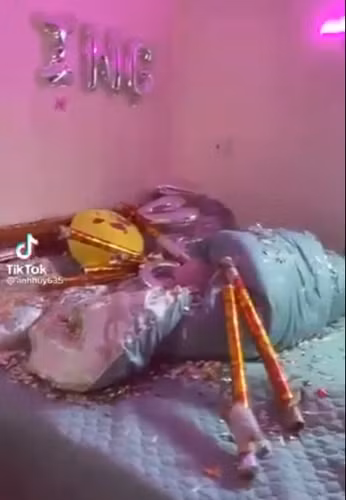 Cách đây chưa lâu, mạng xã hội không khỏi xôn xao bàn tán trước một video ghi lại cảnh phòng tân hôn của cô dâu chú rể bị nhóm bạn quậy "lanh tanh bành" bằng pháo giấy.