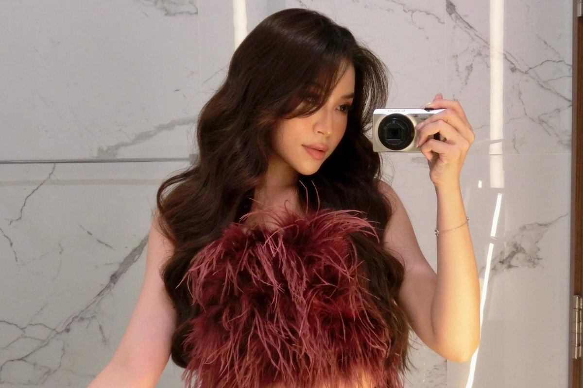 Nguyên là người đam mê đi du lịch, khám phá những vùng đất mới. Người đẹp thường xuyên xuất hiện tại nơi sang trọng, có cơ hội đặt chân đến nhiều địa điểm nổi tiếng trong và ngoài nước (Ảnh: @newynni).