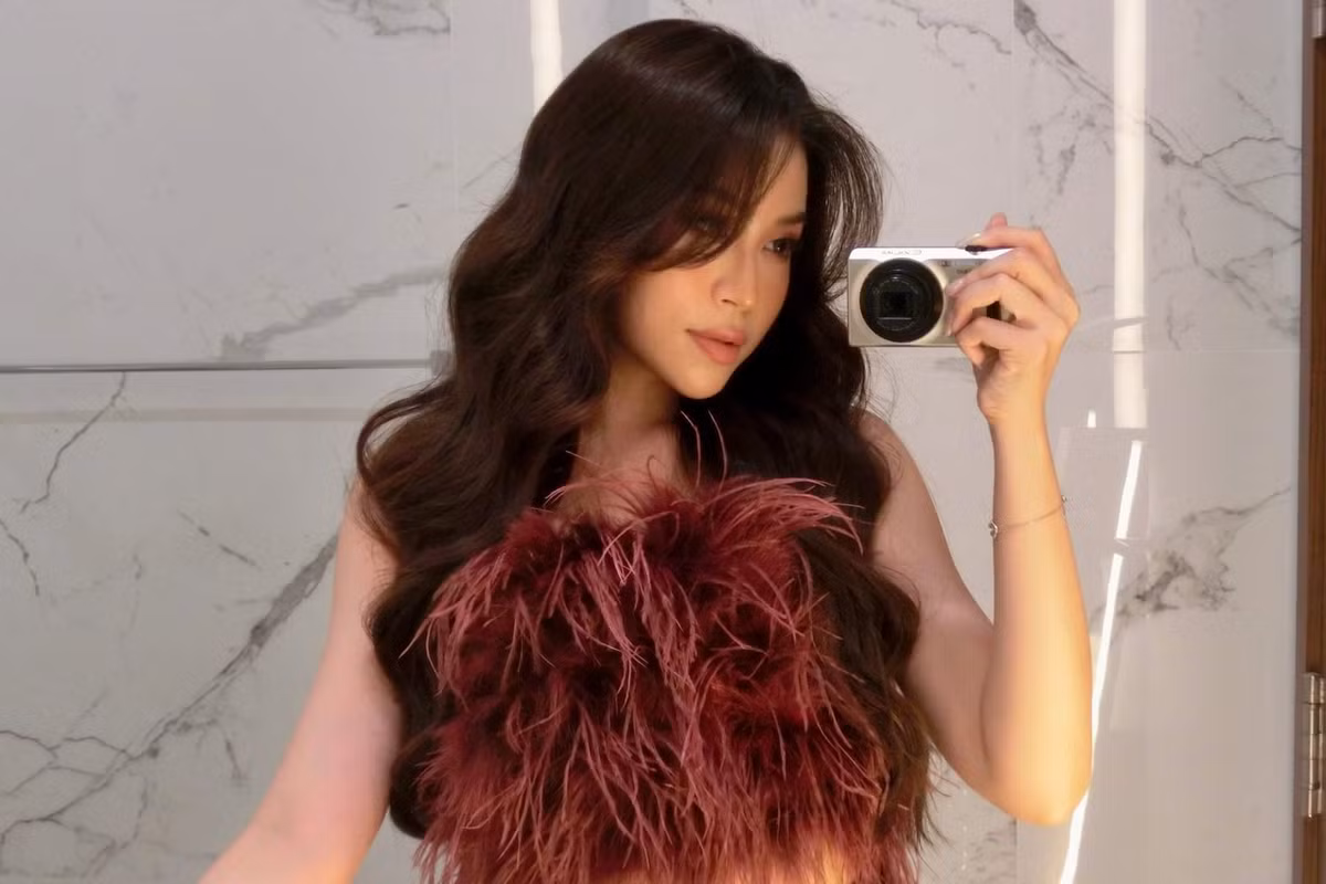 Nguyên là người đam mê đi du lịch, khám phá những vùng đất mới. Người đẹp thường xuyên xuất hiện tại nơi sang trọng, có cơ hội đặt chân đến nhiều địa điểm nổi tiếng trong và ngoài nước (Ảnh: @newynni).