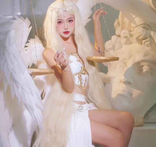 Nhan sắc và cuộc sống của hot girl trường chuyên có nhiều thay đổi sau gần 4 năm được biết đến.