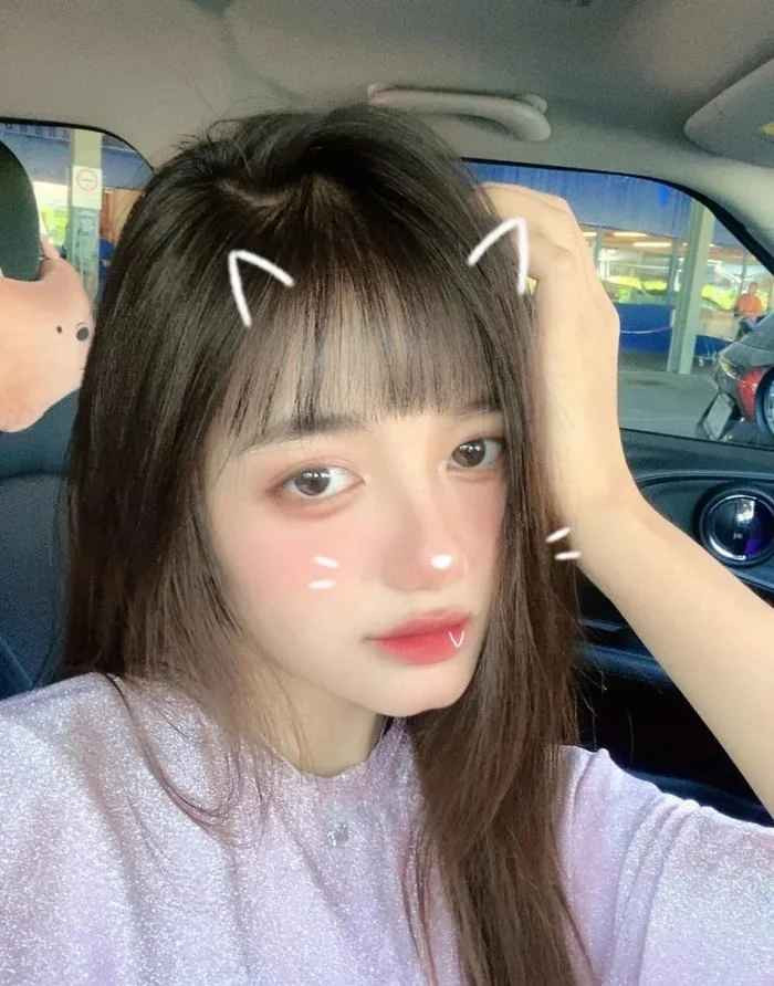 Nữ hot girl thậm chí còn giành huy chương vàng bóng chuyền cấp tỉnh Quảng Bình.