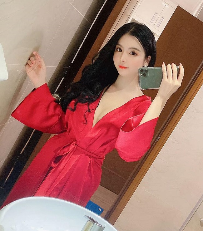 “Tien nu Cao Bang” co ve ngoai tinh tuyen tua bong buoi