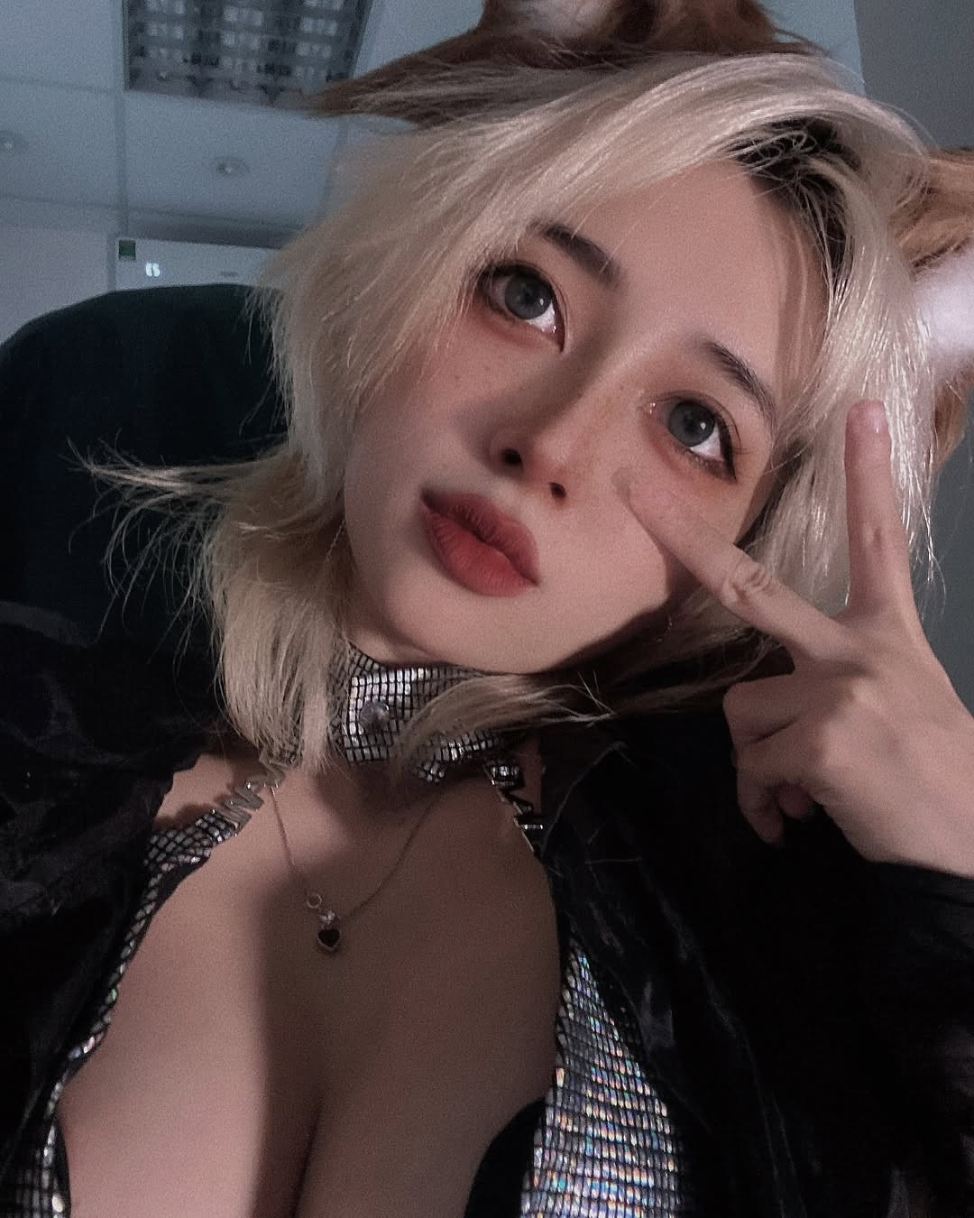 Mercury Nguyen theo đuổi phong cách gợi cảm.