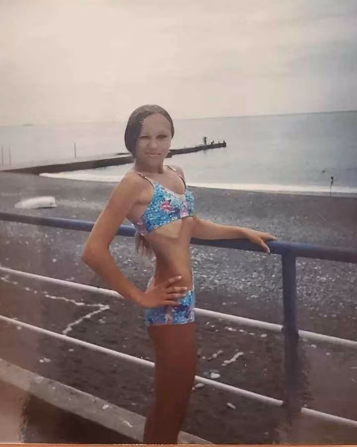 Nataliya Kuznetsova cao 1m7 với cân nặng trên dưới 100kg được mệnh danh là "Người phụ nữ có cơ bắp nhất thế giới".