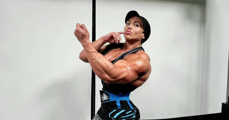 Nhưng không lâu sau, Nataliya bắt đầu tăng cân và có cơ bắp to lên từng ngày.