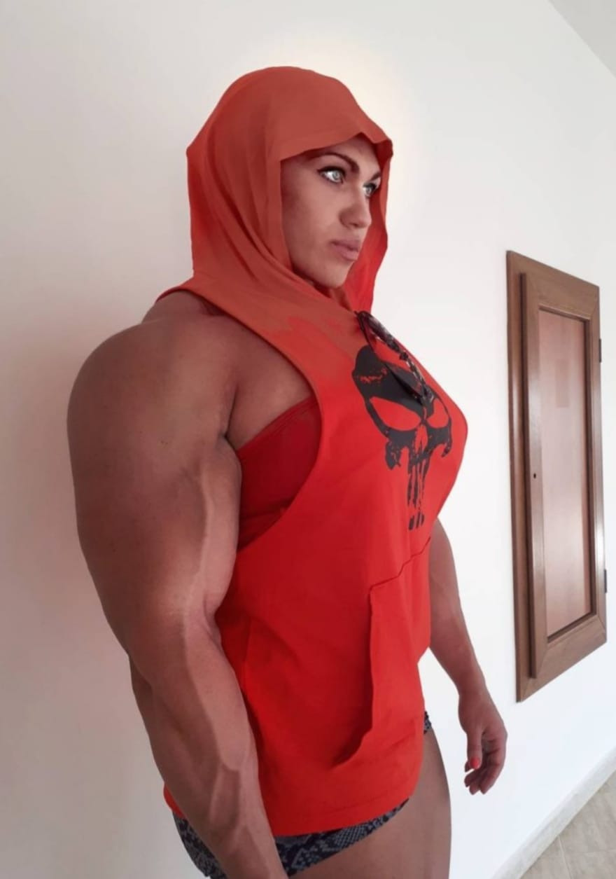 Trong suốt 15 năm, Nataliya đã luôn kiên trì luyện tập để đạt được vóc dáng đáng kinh ngạc mà hầu hết các vận động viên thể hình đều mơ ước.