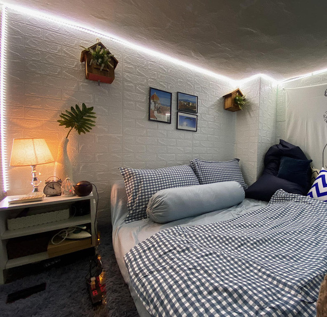 Trước khi được cải tạo, phòng trọ của Trung chỉ vỏn vẹn 9m2 với thiết kế đơn giản. Nhưng chỉ trong 2 tháng, anh chàng tự tay trang trí từ A-Z để nơi ở của mình thành góc chill cực chất.