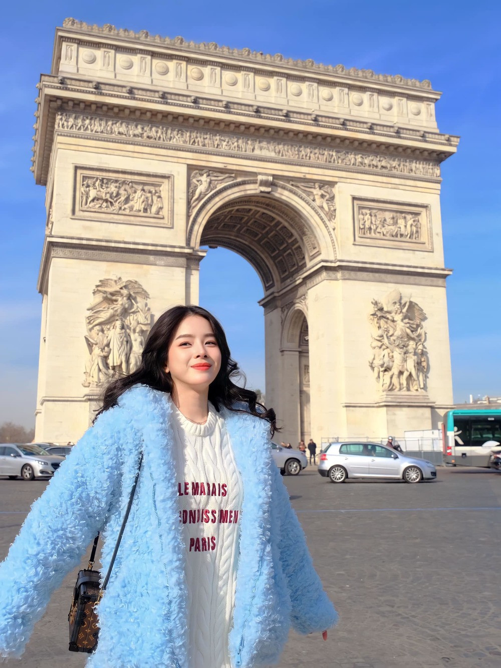 Mỹ nhân sinh năm 1995 cũng không nhắc đến những ồn ào về mình trong thời gian gần đây.