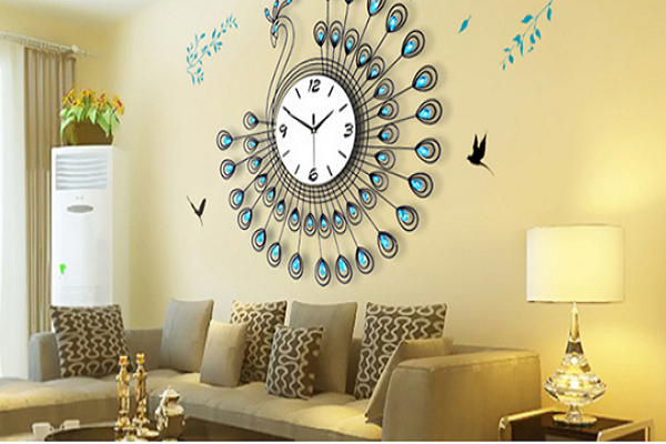 Treo dong ho trong nha cu luu y nhung diem nay, tai loc doi dao