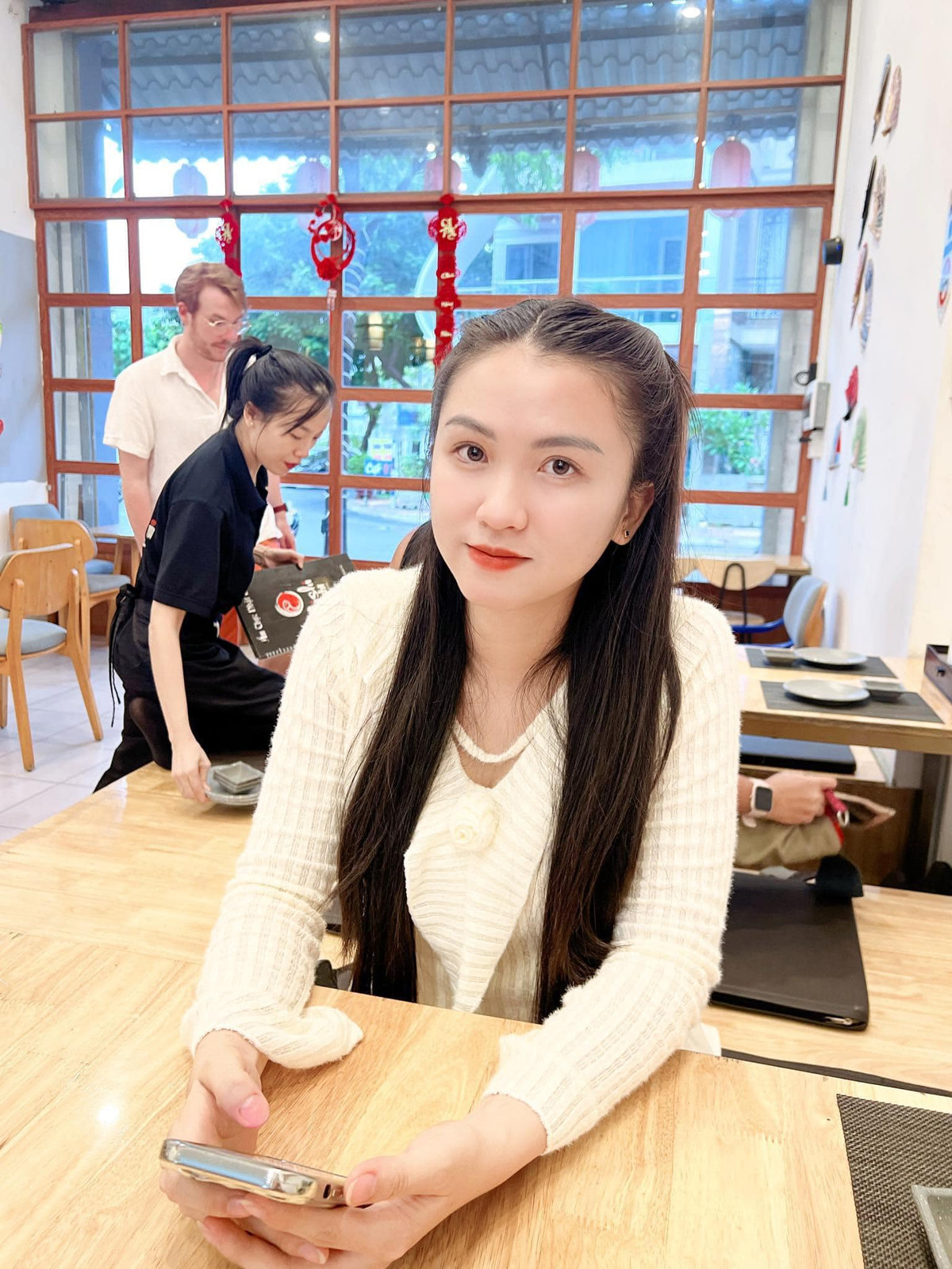 Thi thoảng Hoài Như và chồng sẽ trở về Lâm Đồng thăm bố mẹ chồng. Ở đó cô được cưng chiều như con gái ruột, không phải làm bất cứ việc gì.