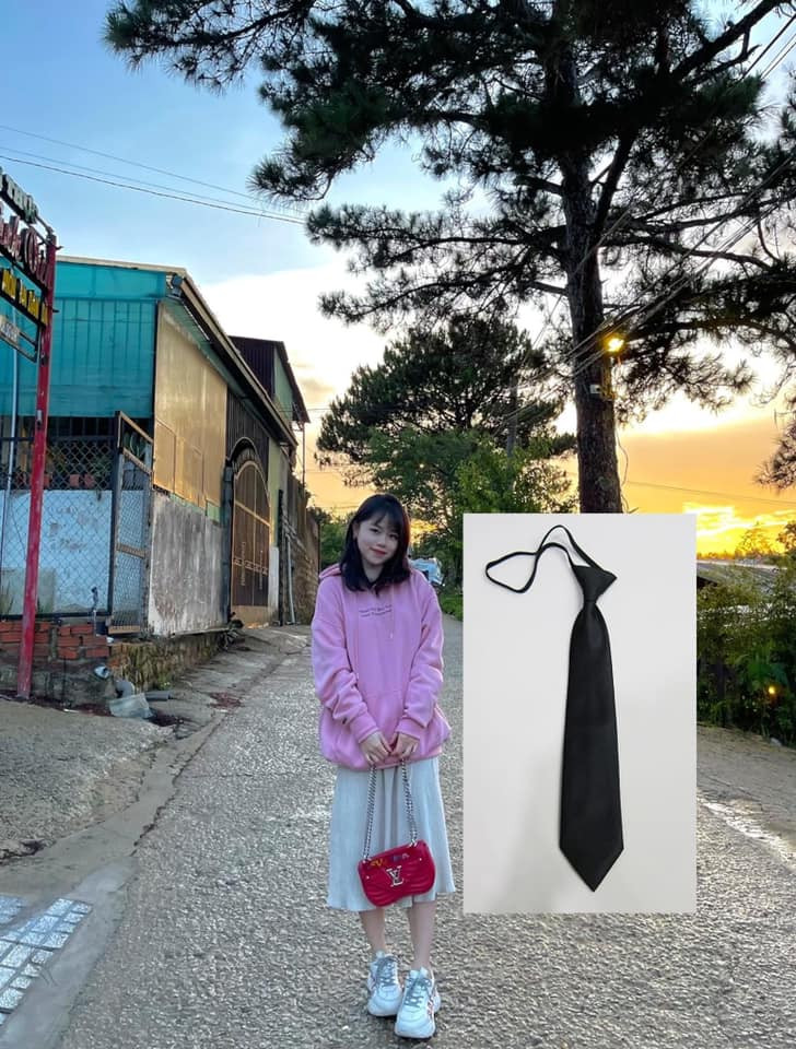 Mới đây, bạn gái cũ Quang Hải đã nhận phải "cái kết đắng" khiến nhiều người cười ngất khi nhờ cộng đồng mạng chỉnh sửa ảnh giúp.