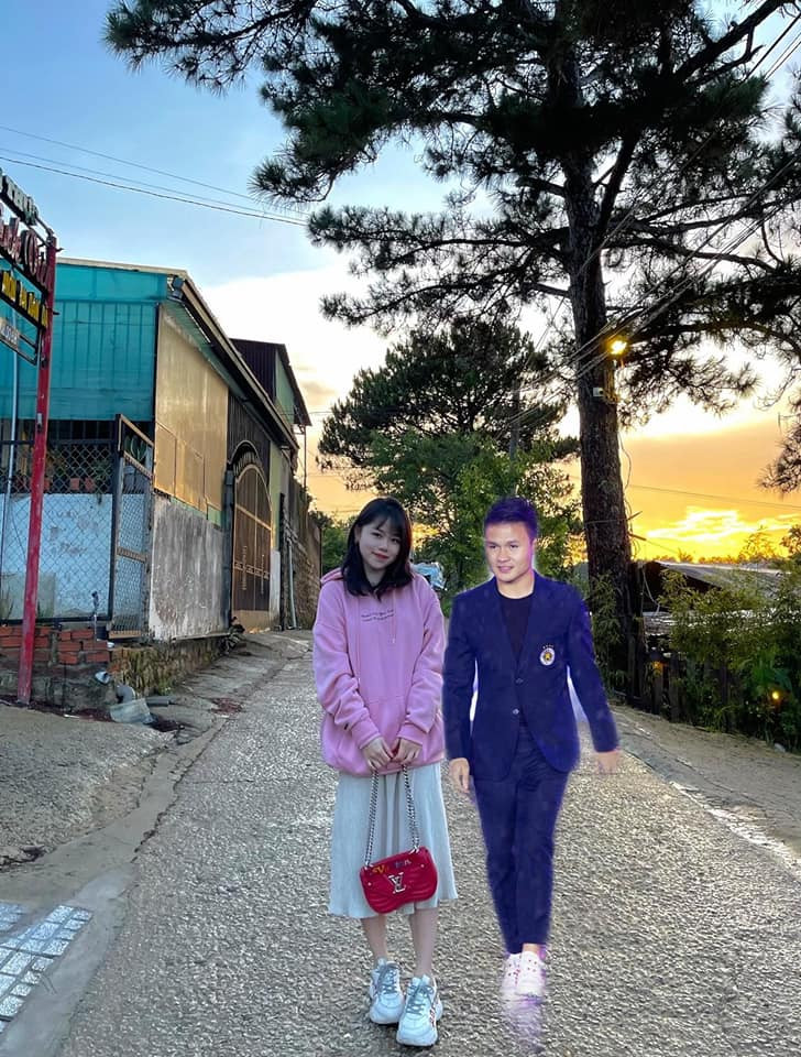 Hậu chia tay, khi Quang Hải ngày càng rỏ rỉ nhiều hình ảnh, chi tiết chứng minh việc hẹn hò với bạn gái mới thì Huỳnh Anh vẫn im hơi lặng tiếng.