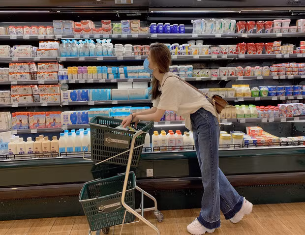 Một số bộ phim Trương Nguyệt từng tham gia gồm: “Ngự Thiên Thần Đế 3 và 4”, “Liêu Trai Chí Dị – Anh Ninh”, “Năm Ấy 1987”, mới đây nhất là “30 Chưa Phải Là Hết”,…