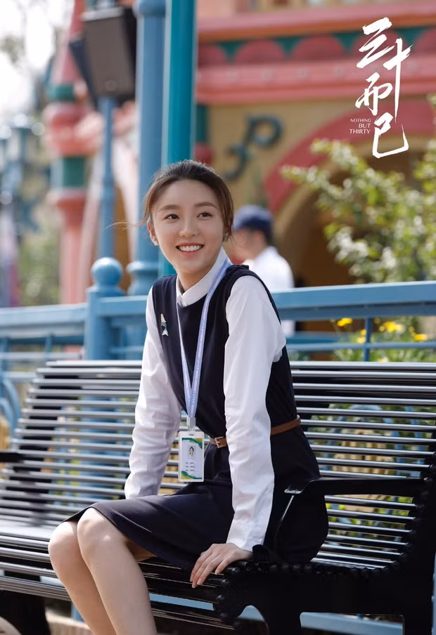 Trương Nguyệt là diễn viên mới nổi của Cbiz vậy nên những thông tin của "tiểu tam bị ghét nhất" này được dân tình săn tìm ráo riết.