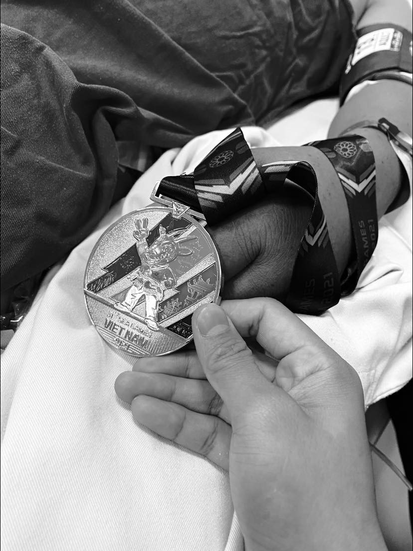 Vua gianh HCV SEA Games 31, nu vo si Kurash phai nhan tin buon-Hinh-2