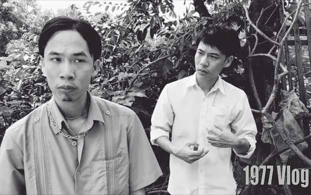 Phim trường của nhóm 1977 Vlog cũng rất độc đáo khi tận dụng những khu vực xung quanh nhà như bãi đất ven bờ sông, ngôi nhà hoang...