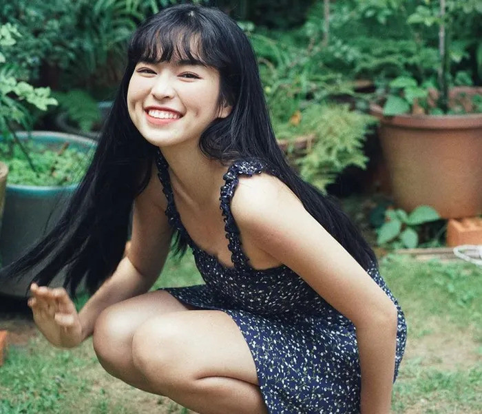 Được biết đây là khoảnh khắc hot girl Mắt Biếc vừa mới tỉnh táo trở lại sau cơn mệt mỏi lúc chiều.