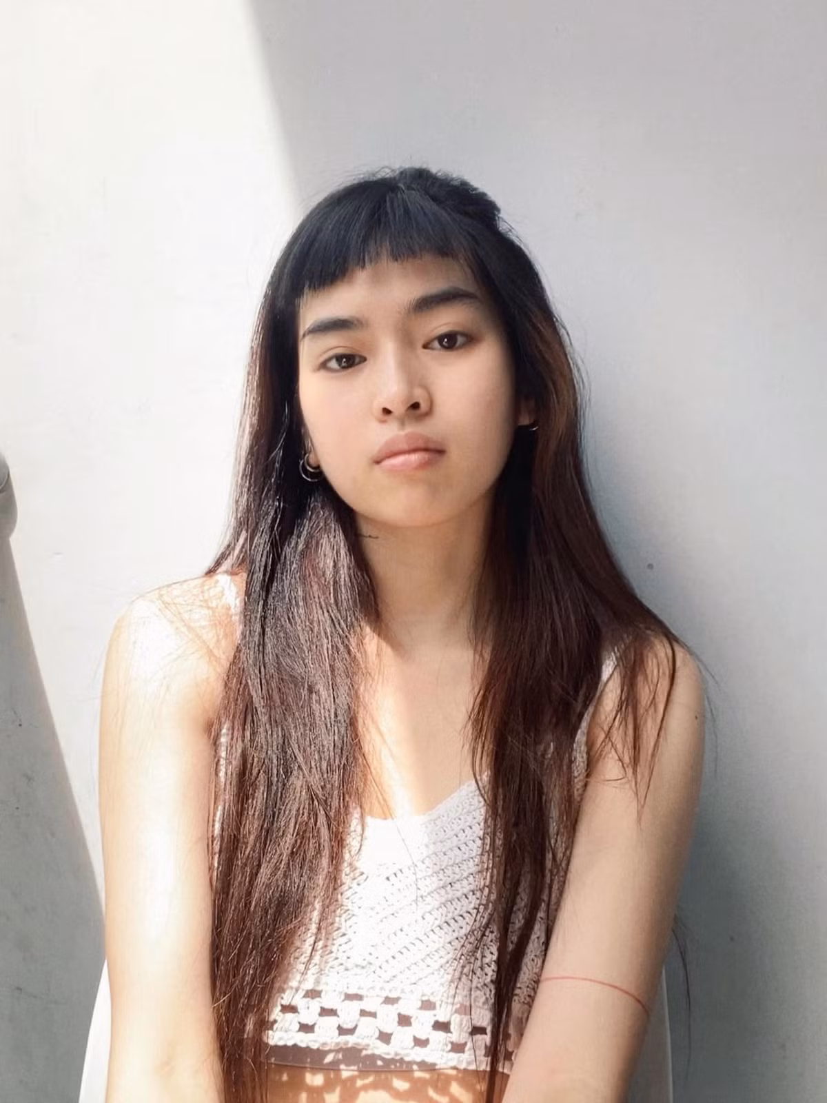 Cách đây chưa lâu, Khánh Vân cũng khiến fan "lo sốt vó" khi cho hay việc bị sốt. Điều này xảy ra giữa thời điểm dịch COVID-19 diễn biến phức tạp tại TP HCM.