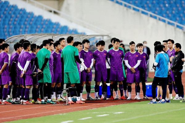 Thua sat nut truoc Nhat Ban, doi tuyen Viet Nam van trang tay-Hinh-34