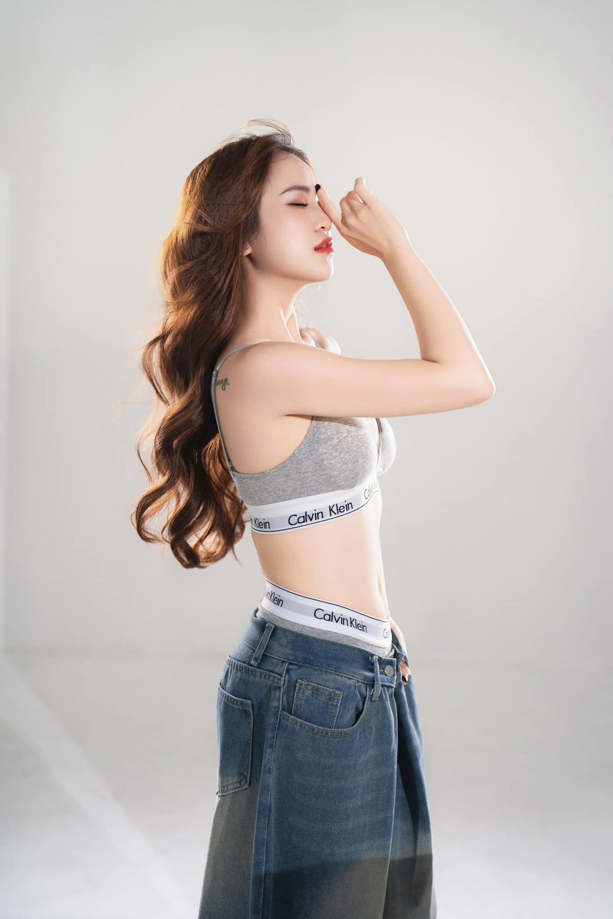 Tuy là "content" cũ song những bài đăng của Mai Linh Zuto chưa bao giờ hết view. Thậm chí, dân tình ngày càng phấn khích, thích thú.