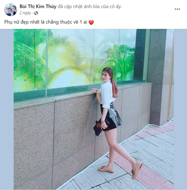 Không còn những bài đăng tình cảm với vợ hay điệu cười khoe răng quen thuộc, các bức ảnh được Lộc Fuho chia sẻ gần đây đều trông khá phờ phạc. Phía dưới phần bình luận, dù được người hâm mộ an ủi nhưng chàng YouTuber cũng ít tương tác lại như xưa.