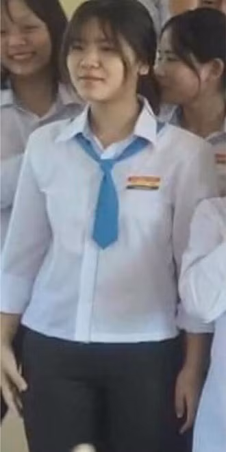 Từ một cô gái kém sắc, thừa cân, Phương Thảo thay đổi ngoại hình xuất sắc, trở thành cô nàng xinh đẹp, gợi cảm không thua kém các hot girl nổi tiếng.