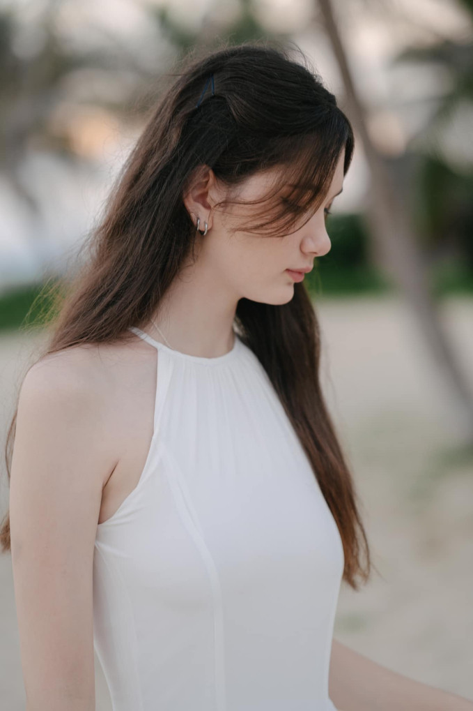 Đặng Thanh Giang là cái tên không còn xa lạ với người hâm mộ bóng đá Việt Nam. Cô nàng sinh ra và lớn lên tại Nga.