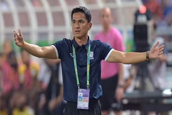 HLV Kiatisuk tu choi Thai Lan do 