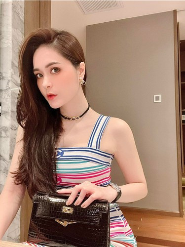 Qua chia sẻ có thể thấy, khu chung cư có khuôn viên vô cùng rộng rãi, cách biển Cam Ranh chỉ vài bước chân.