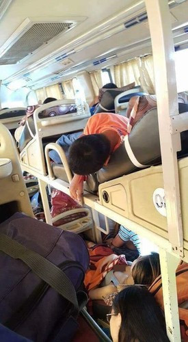 Còn ở một chiều hướng khác, nhiều người cũng cho rằng việc chụp lại những pha lộ hàng sau đó đăng tải lên MXH của các dân mạng là điều chẳng hay ho gì. Thay vì như vậy, hãy nhắc các bạn nữ thì mọi chuyện sẽ đi theo chiều hướng tích cực hơn.