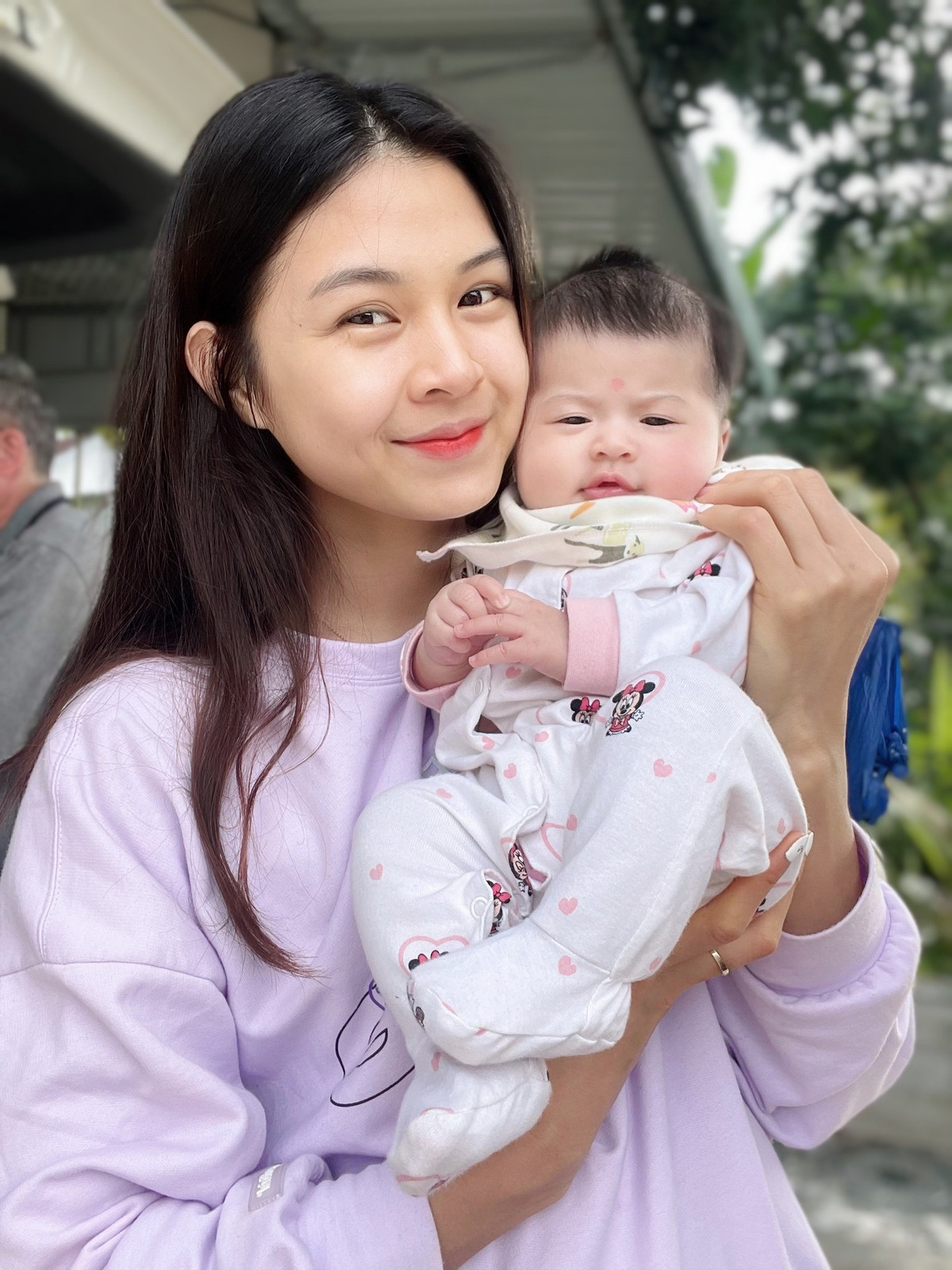 Được biết, Ngọc tham gia thi đấu bóng chuyền từ rất sớm, khi chỉ mới 13 tuổi. Tại thời điểm đó, cô trúng tuyển vào CLB Bộ tư lệnh Thông tin và cùng CLB giành chức vô địch trẻ quốc gia 2014, á quân năm 2015.