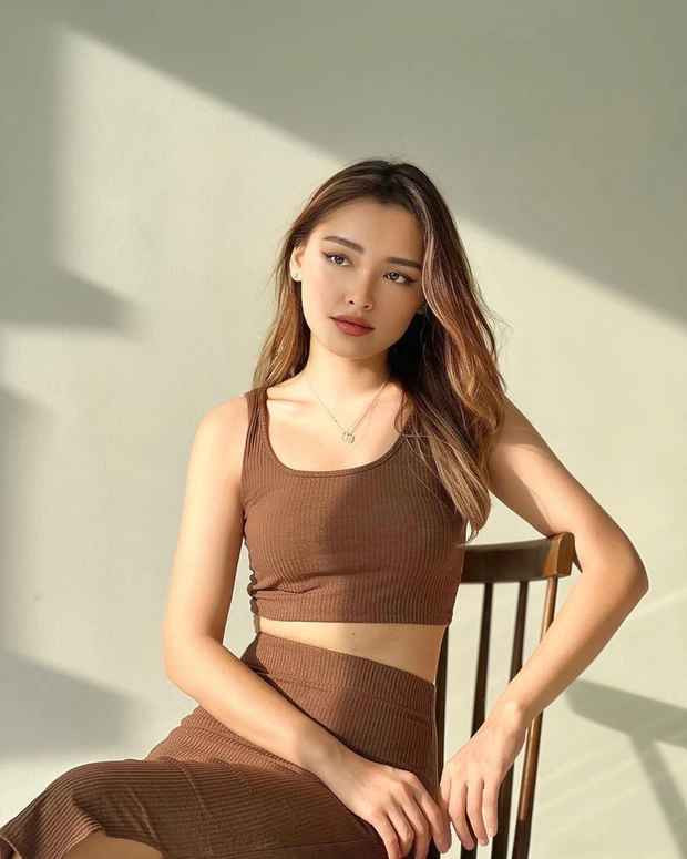 Linda Ngô (Ngô Phương Thảo, sinh năm 2000) đang sinh sống ở TP.HCM, cùng chồng làm sáng tạo nội dung trên MXH. Hiện tại, kênh YouTube của vợ chồng Linda - Phong Đạt đang có 860 nghìn người theo dõi và con số này ở TikTok là 5,2 triệu.