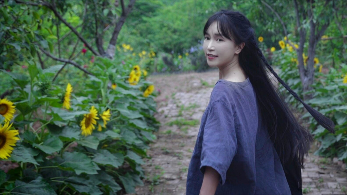 "Tôi muốn dành thời gian này để tịnh tâm suy nghĩ và hoạch định kế hoạch sắp tới. Dù thế nào tôi cũng đấu tranh tới cùng để bảo vệ chính mình", Lý Tử Thất chia sẻ.