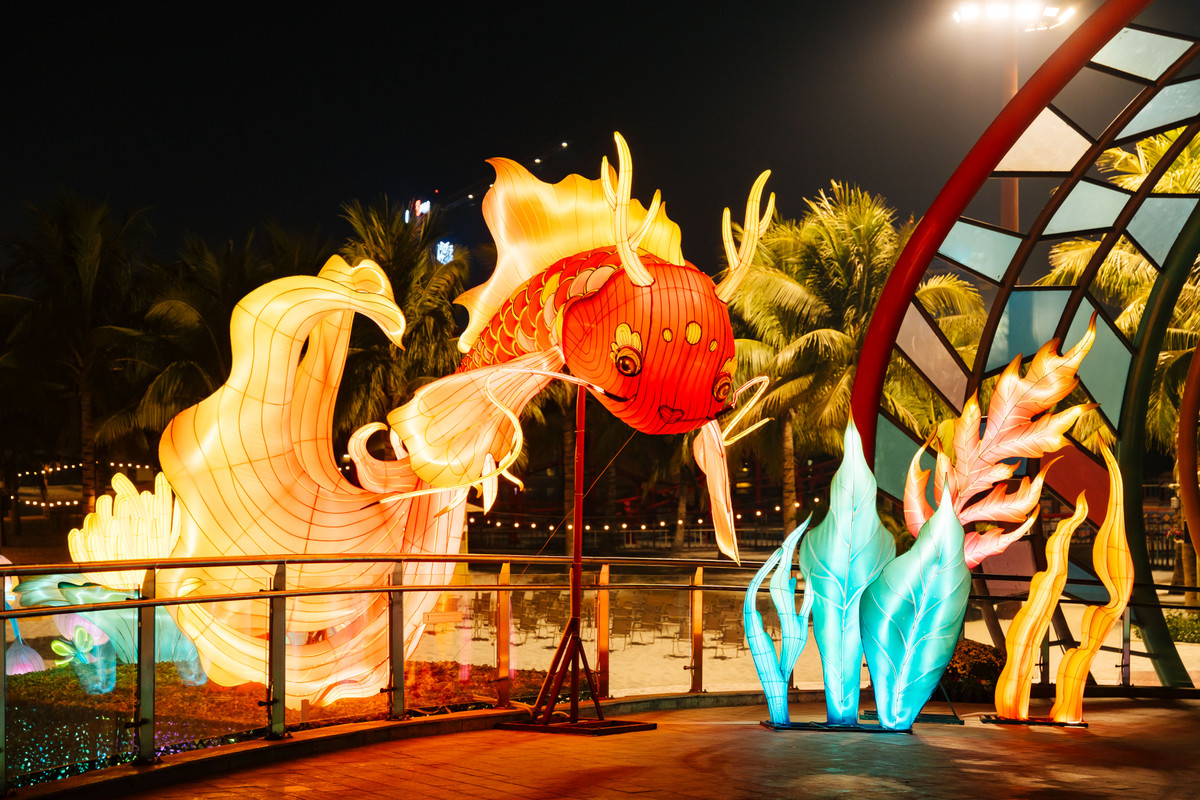 Nhiều chiếc đèn lồng khủng lồ với những câu chuyện đi theo chắc chắn sẽ là điểm đến được nhiều bạn trẻ tìm đến thưởng thức và chụp ảnh check-in trong thời gian sắp tới.