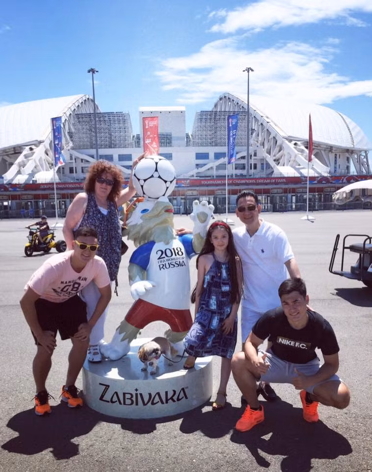 Gia đình Văn Lâm đã sinh sống nhiều năm tại Nga.