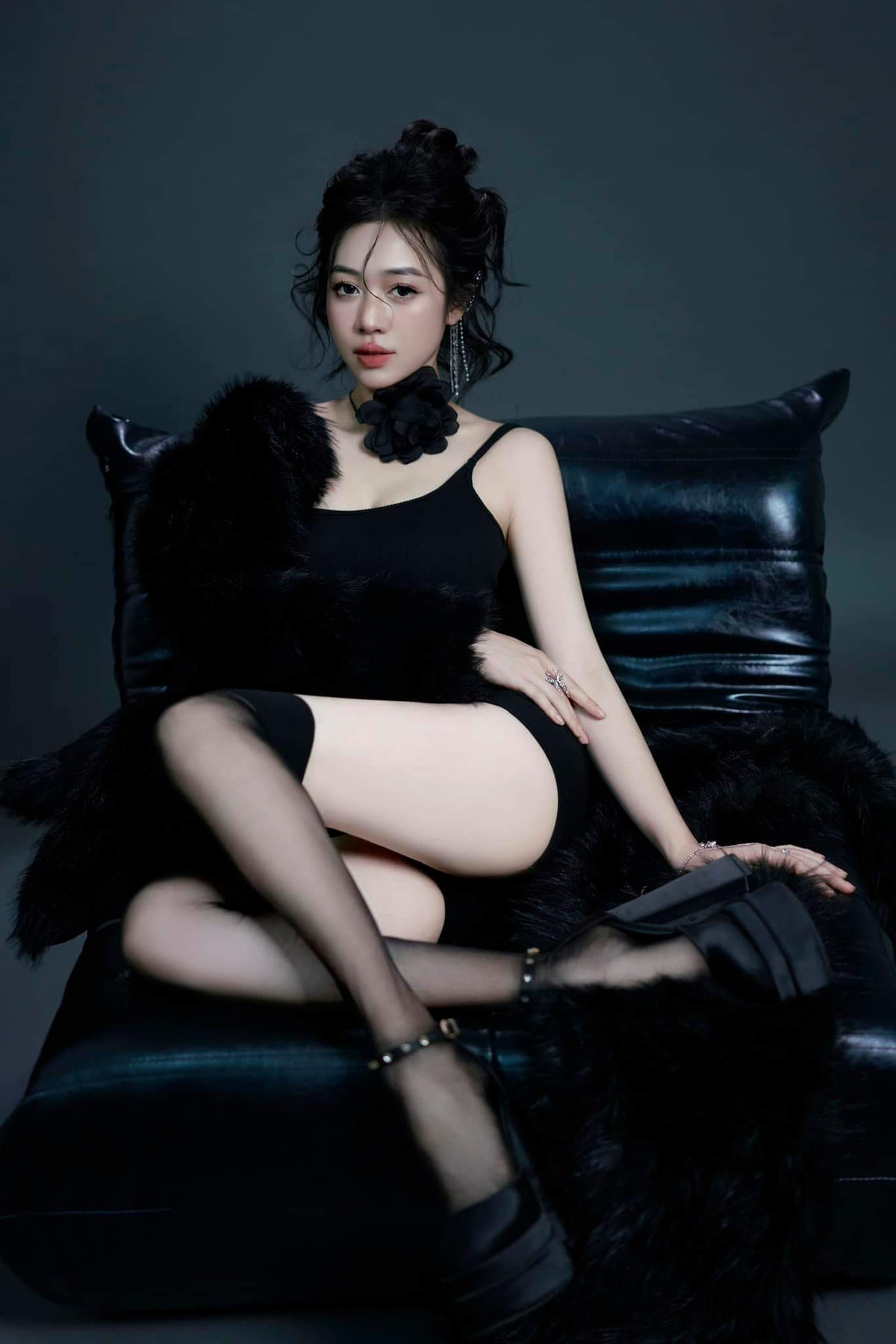 Có ngoại hình ấn tượng như hiện tại, Hằng Habi từng có thời gian cảm thấy tự ti về bản thân.