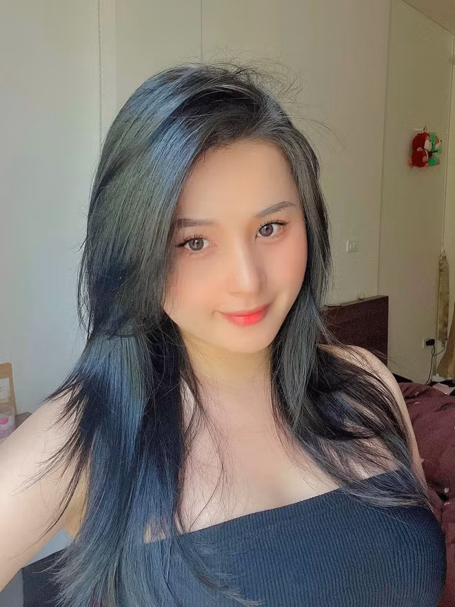 Đặc biệt, Thảo Nari khi đạt mốc 55kg càng giúp cô trở nên quyến rũ với vòng một căng tròn.