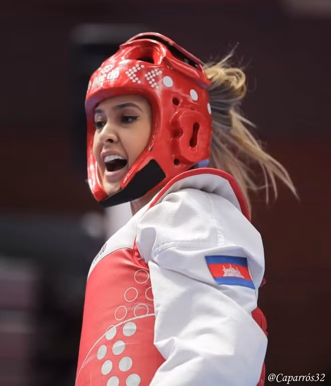 Từ năm 11 tuổi, Casandre Nicole Tubbs được cha định hướng, cho làm quen với teakwondo.