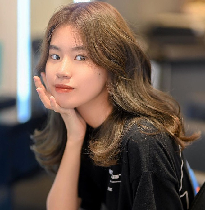 Không ít những lời khen tích cực được các fan gửi về nữ rapper 18 tuổi này và cho rằng việc thay đổi hình ảnh là cần thiết đối với một nghệ sĩ.